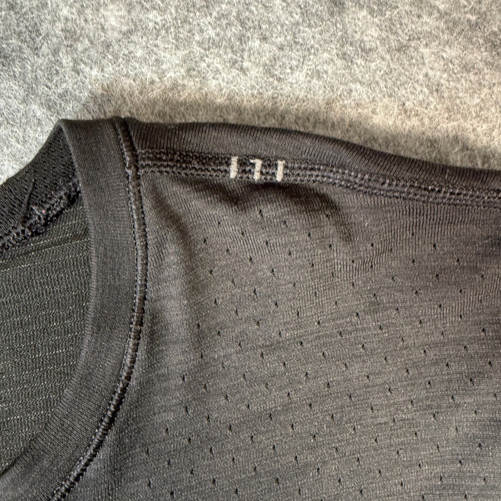 Lululemon Metal Vent Tech Long Sleeve Men Medium Black Running Base Layer Shirt - Picture 2 of 9